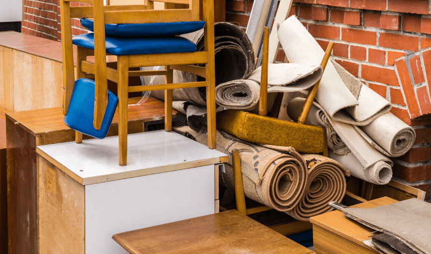 <p style="font-family: 'Poppins', sans-serif; font-weight: 700; font-size:24px;">CLEANOUT SERVICES</p>